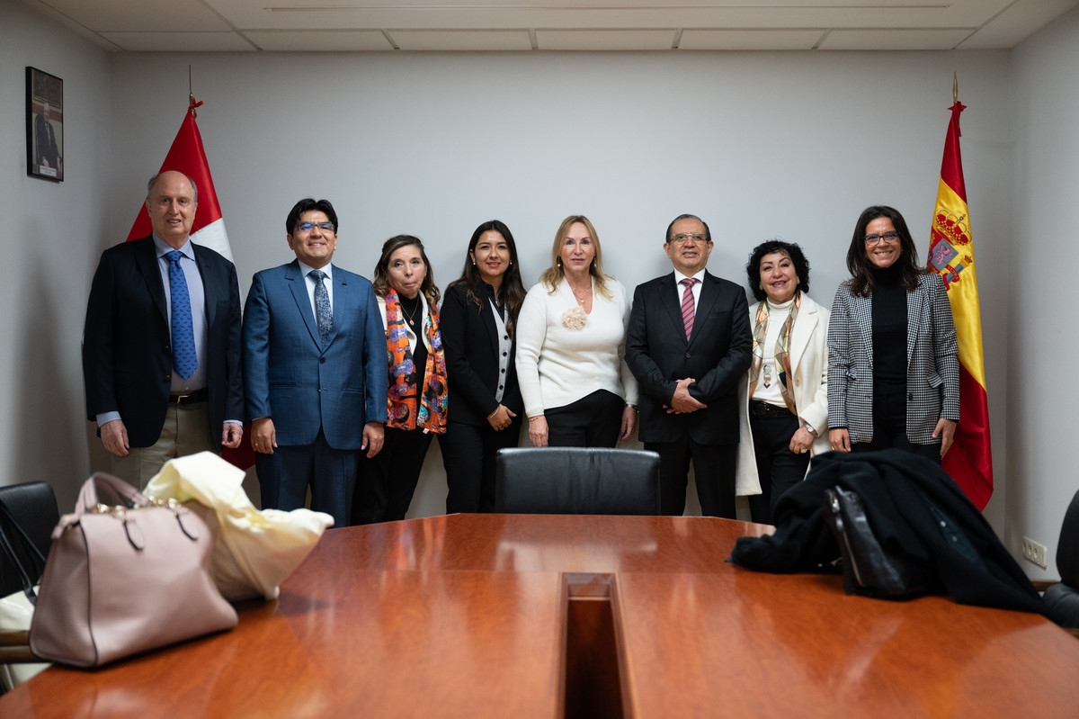 Recepción en la Embajada de Perú en España
